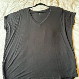 Express Relaxed V-Neck Short Sleeve London Tee Size Medium Black